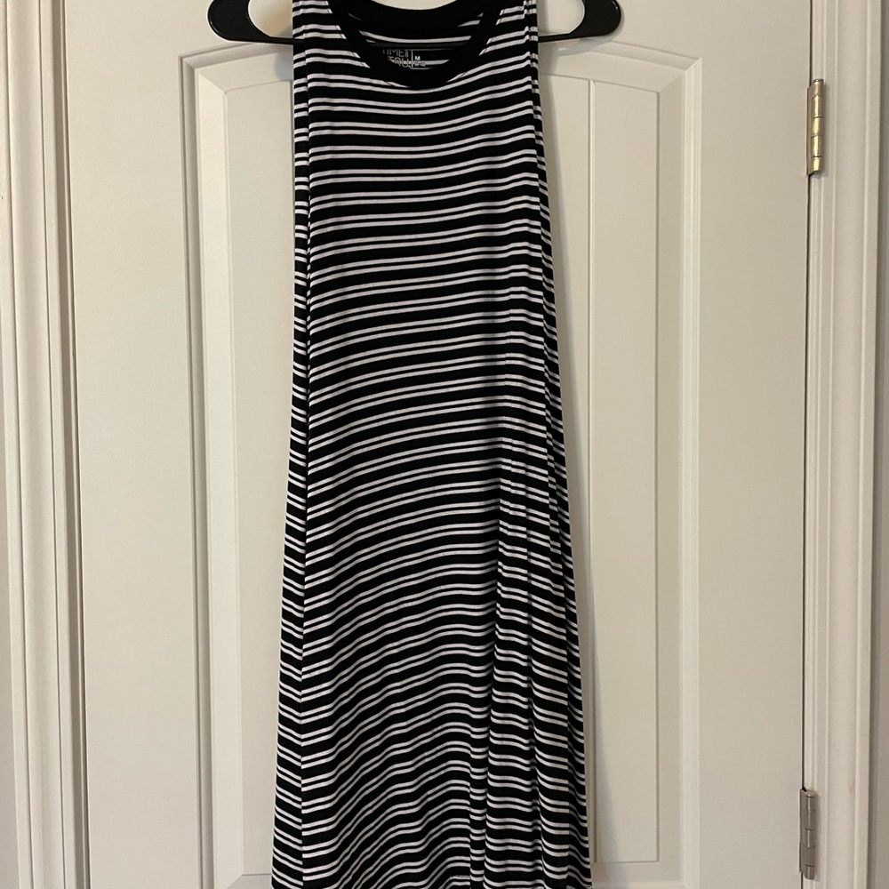 Time and Tru Womens Black & White Dress